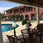 Regina Nina 4*