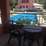 Regina Nina 4* Vasilátika