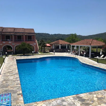 Regina Nina 3* Vasilatika (Corfu)