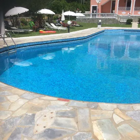 Regina Nina 3* Vasilatika (Corfu)