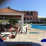 Regina Nina Konukevi 4*