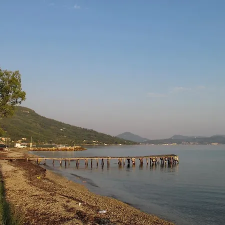 בית הארחה Regina Nina Vasilátika