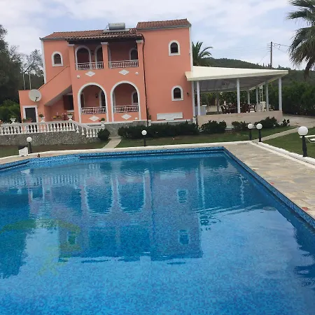 Regina Nina 4* Vasilátika