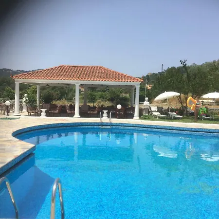 Regina Nina בית הארחה 4*