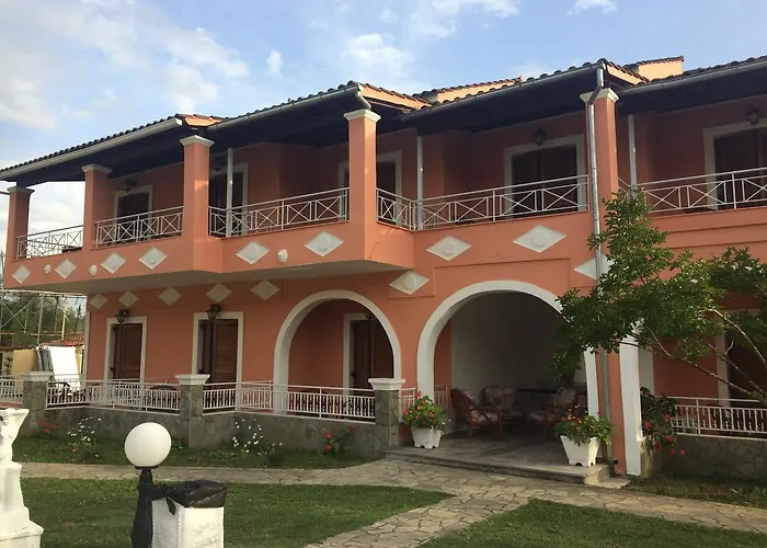 Regina Nina בית הארחה Vasilátika